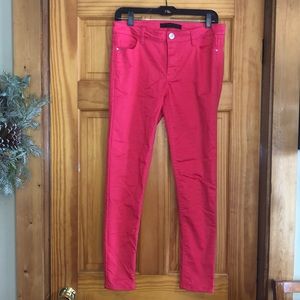 Skinny pink stretchy jeans